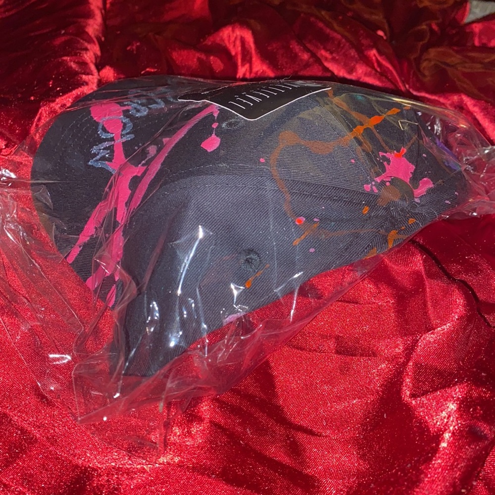 Custom hat - Picture 3 of 3